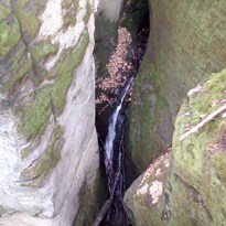kaňon potoka Kolné - vodopád