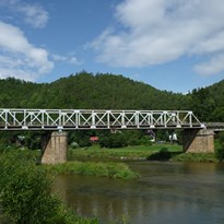 38 - Železniční most přes Berounku