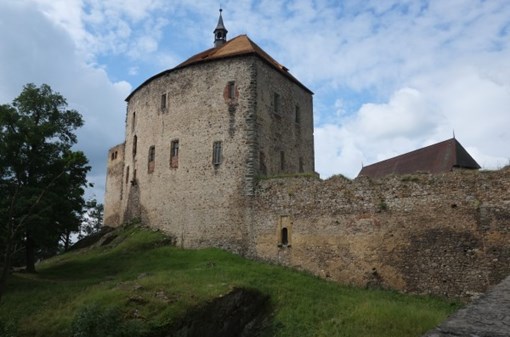 Královský hrad Točník