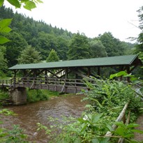 krásnej dřevěnej most přes Úpu