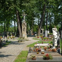 19 - I hřbitov u kostela má své kouzlo