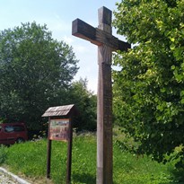 8 - Křížová cesta na Uhlířský vrch.