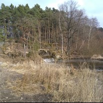 Kamenný most u Hrázského rybníka