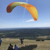 17 - startoviště paraglidingu Děvín