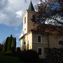 Kostel sv. Vavřince v Nezabudicích
