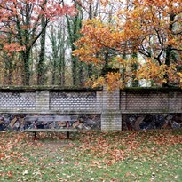 Zeď "nářků" Bohnického hřbitova