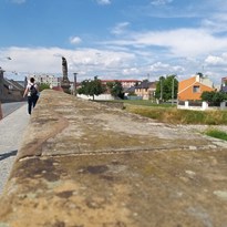 Svatojánský most se sochou Jana Nepomuckého 