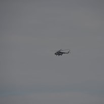 Celý výjev byl pozorován i z řiditelného vrtulníku.