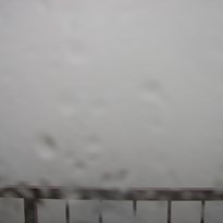 8 - Před týdnem byla bouřka drsnější, z balkonu jsem viděl toto. - tj nic :-)